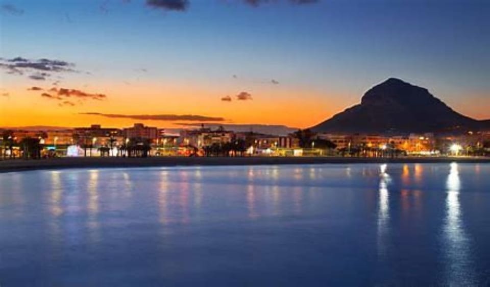 View of Mount Mongo and El Arenal at night