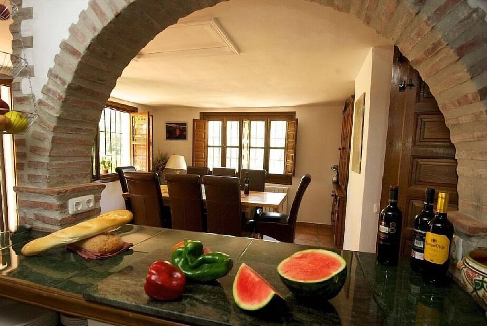 Kitchen/dining