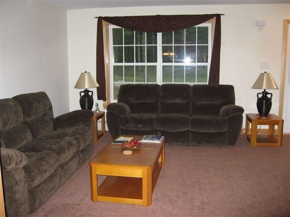 Living room 22 Pine Haven