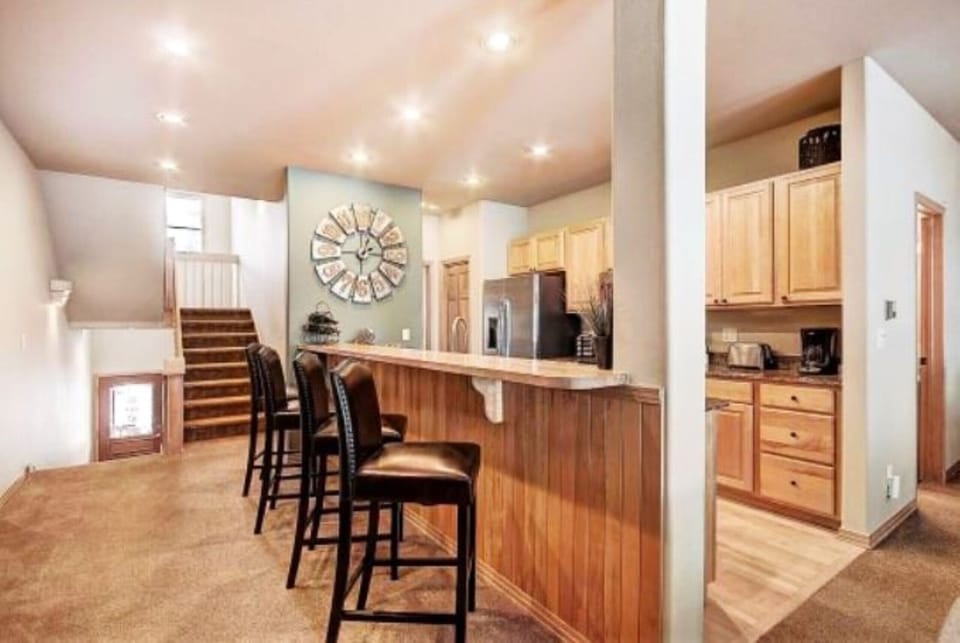 Kitchen Counter Seating