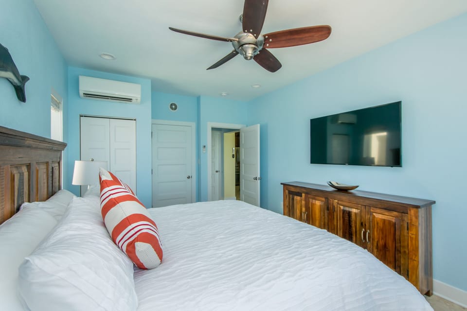 Guest Master Bedroom