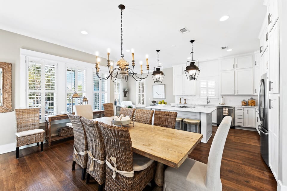 Plenty of dining space!