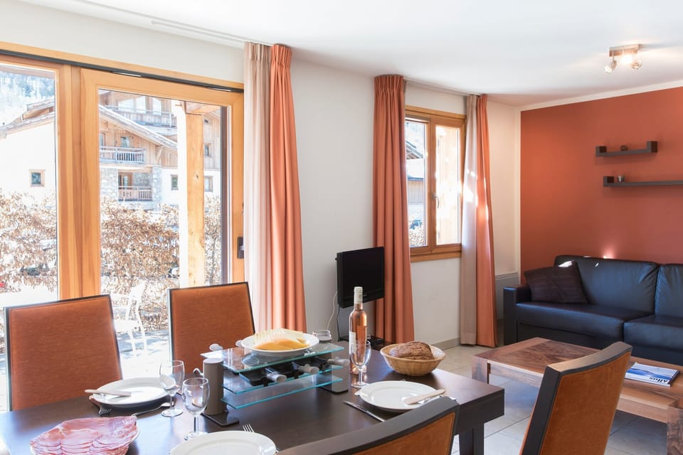 Come and stay in our cozy and warm apartment in Serre Chevalier!