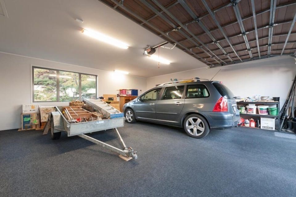 Double car garage