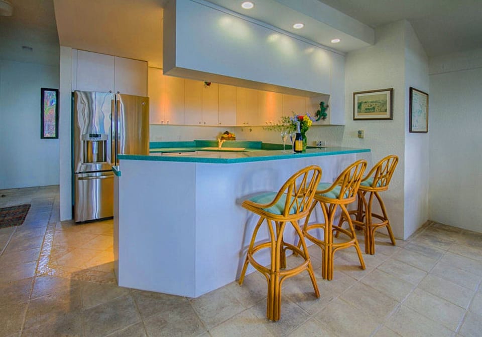 All major appliances in the kitchen