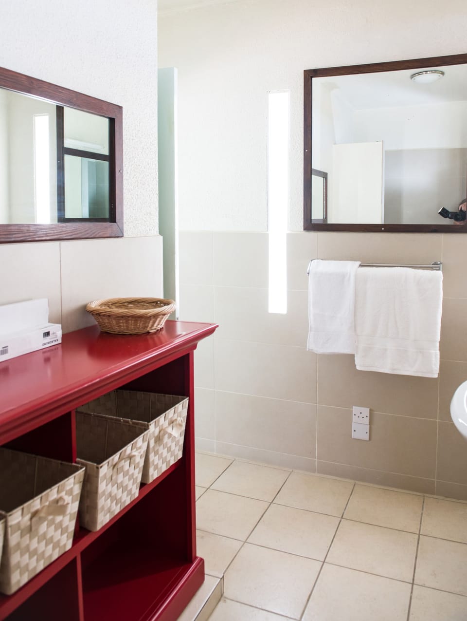Bedroom 2 - Ensuite detail
