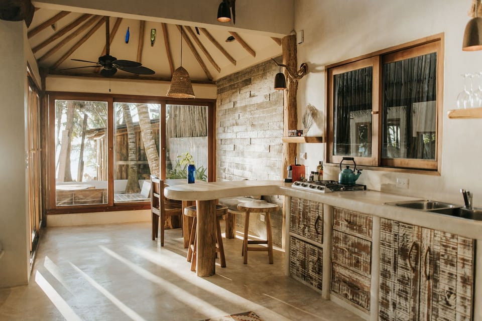 Kitchen + dining area