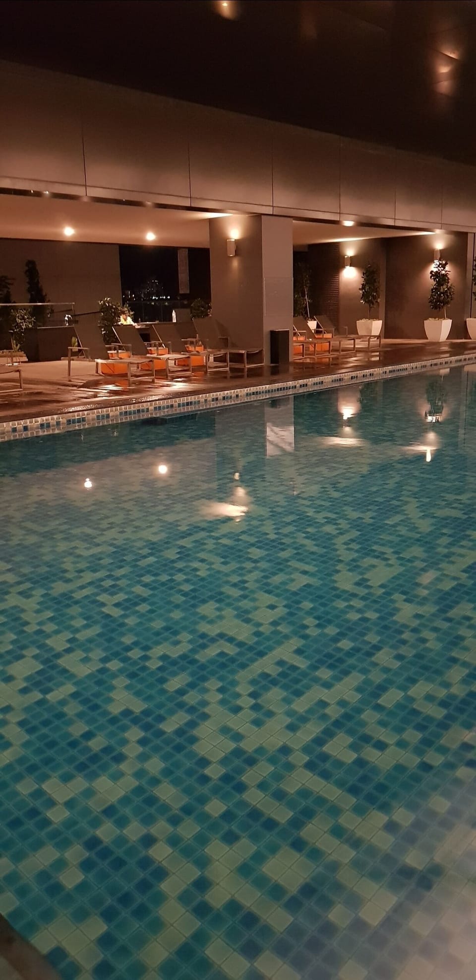 Swimming pool on 23 floor