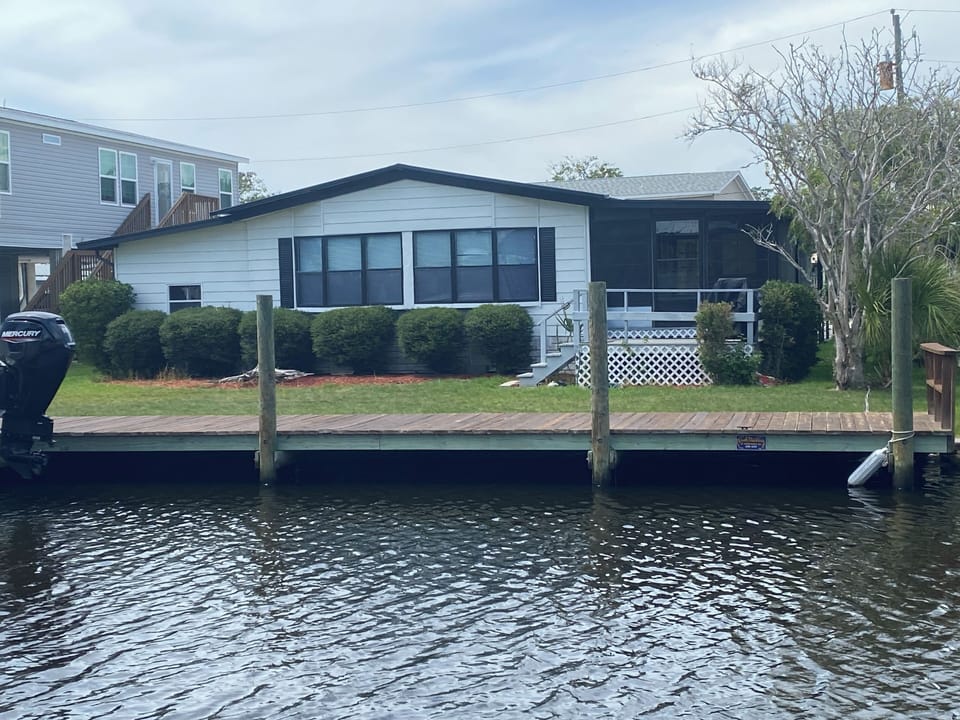 30 ft dock deep water canal