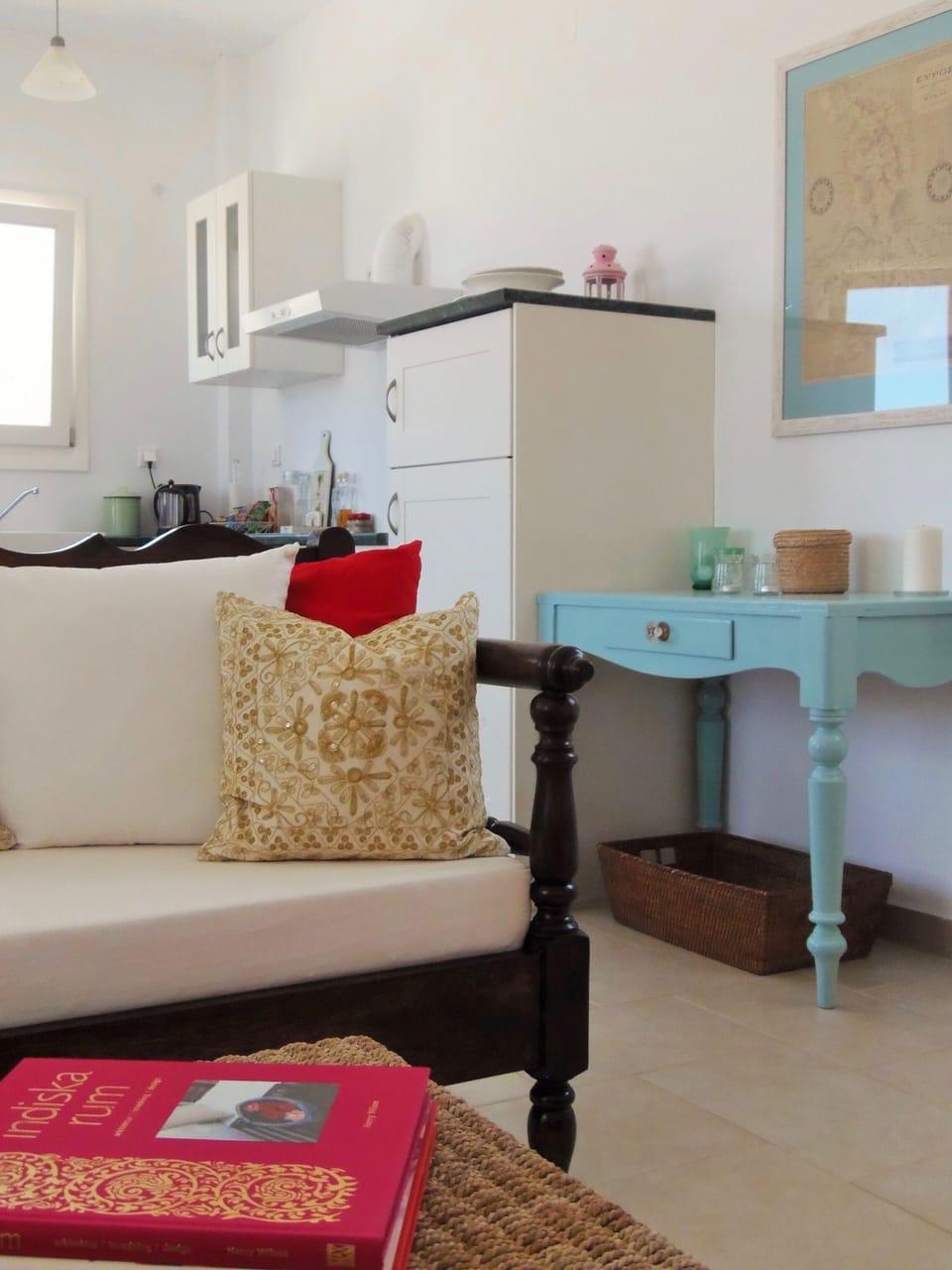 House 1 - find a variety of coffee table books on interior decorating