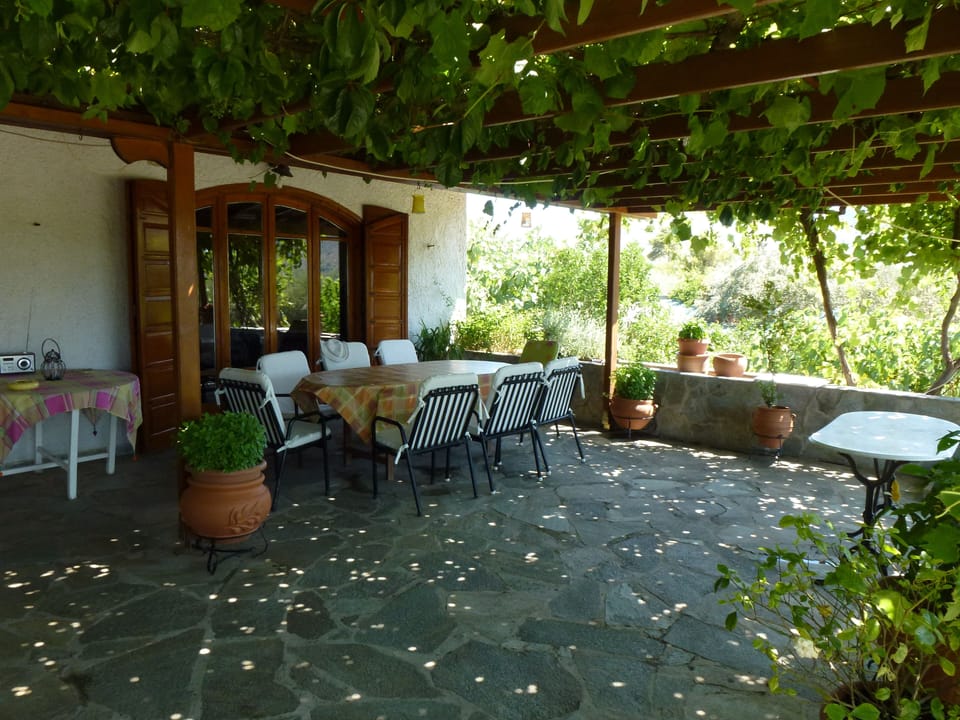 the main veranda, outside the sitting area