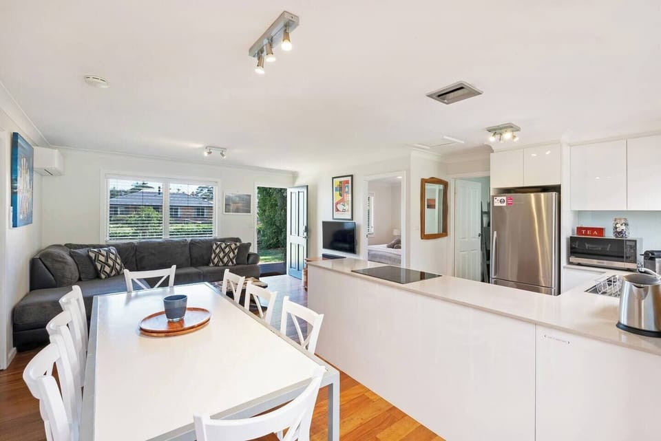 DINING + LIVING AREA