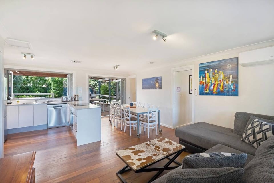LIVING + DINING AREA