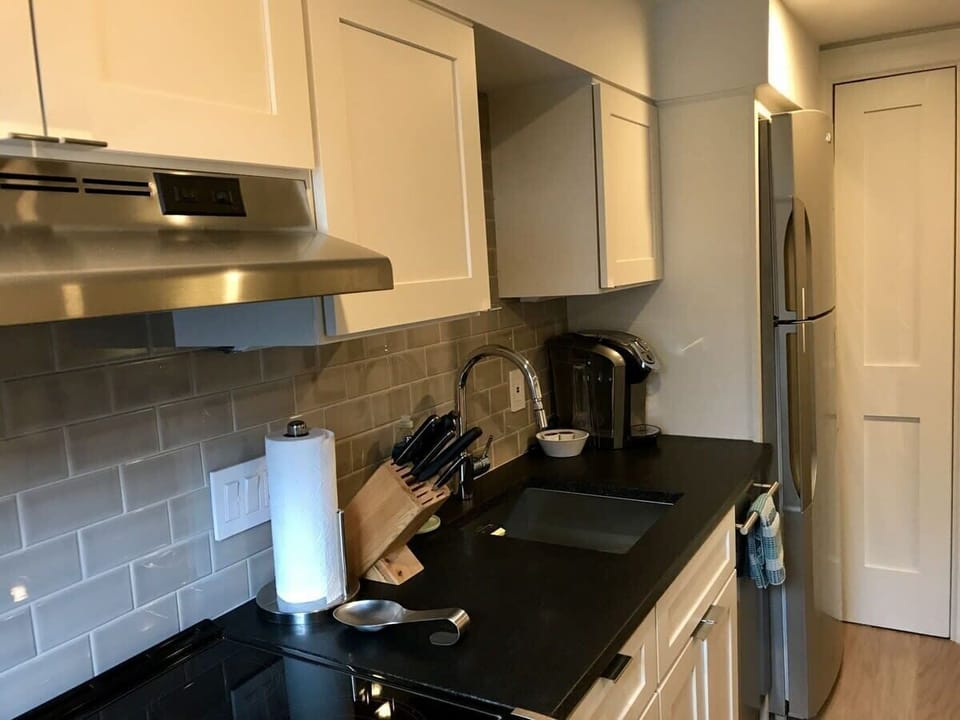 Kitchen with all of the essentials 