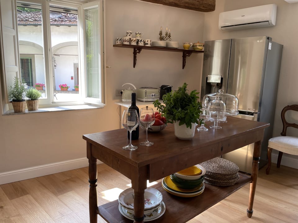 'Tinello's' Kitchen