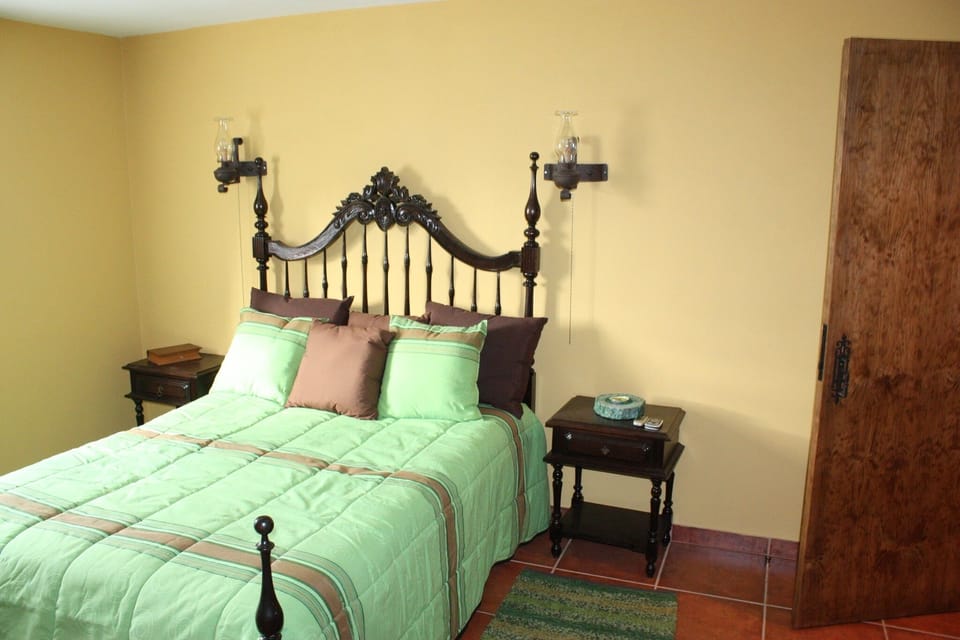 Quarto- rés do chão