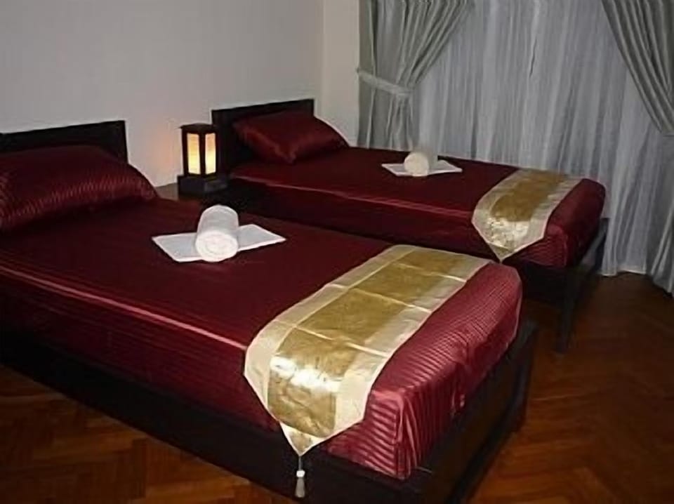 Twin Bedroom