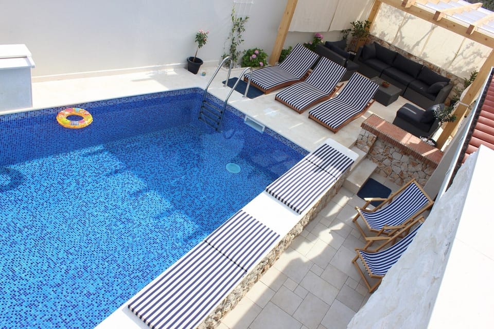Villa Demer // 30 sq.m. pool, jacuzzi, waterfall  and sundeck