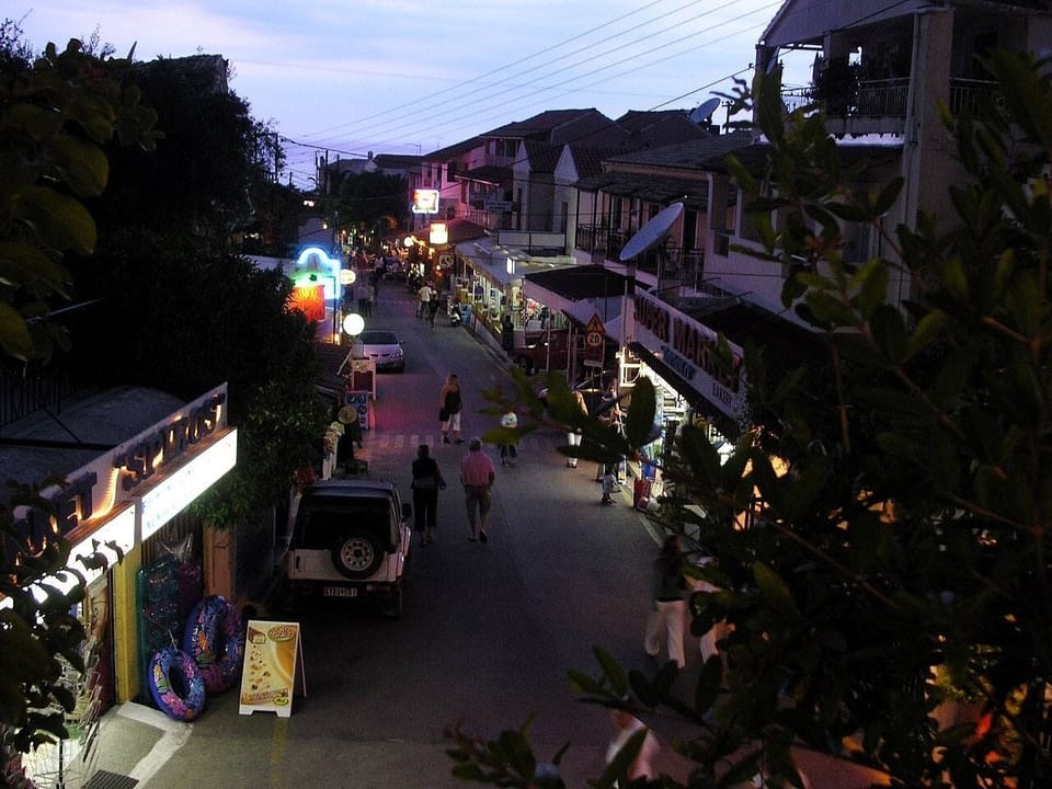 Evening stroll down the High Street
