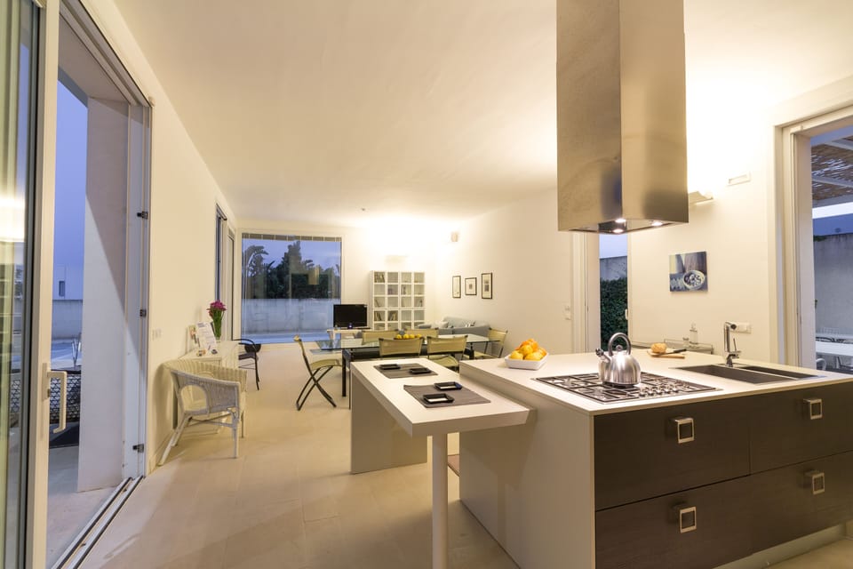 Kitchen - lounge
