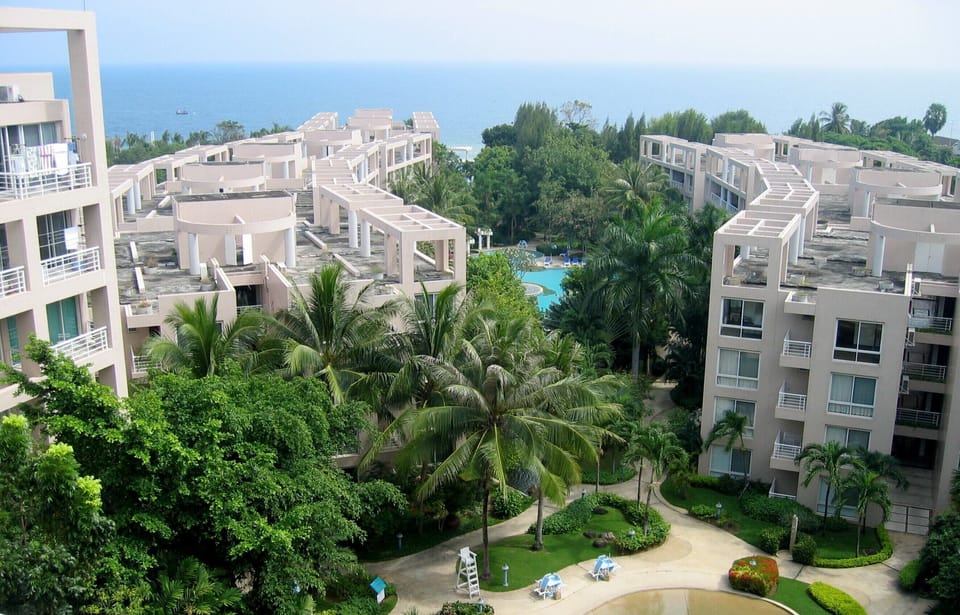 Birdview on Complex