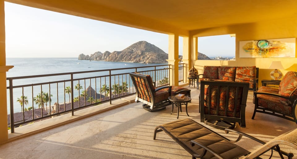 Sweeping ocean views of Medano Beach, Marina & Pacific, Art by Ivan Guadarrama