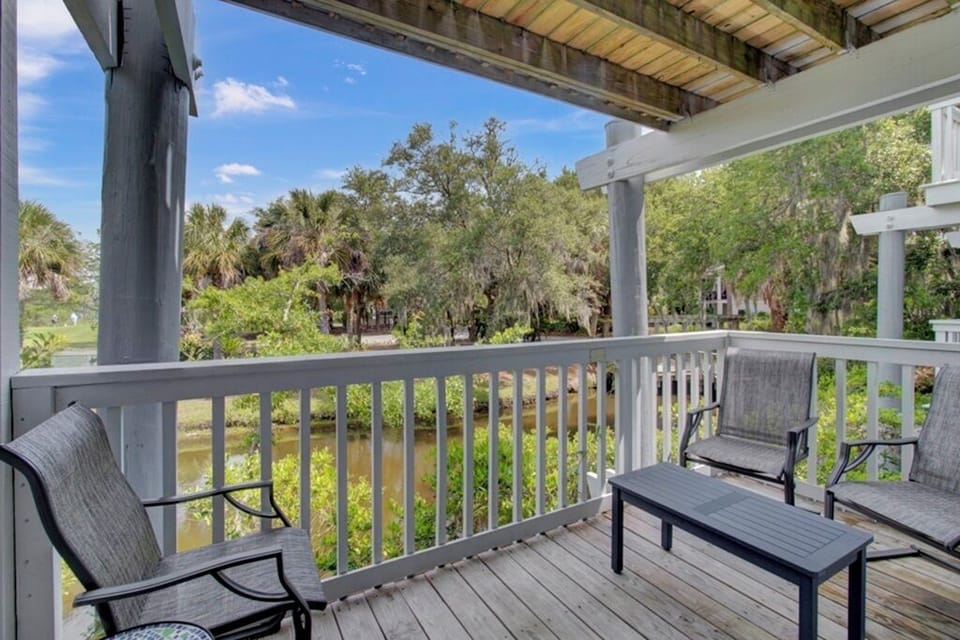 Guest Balcony 2