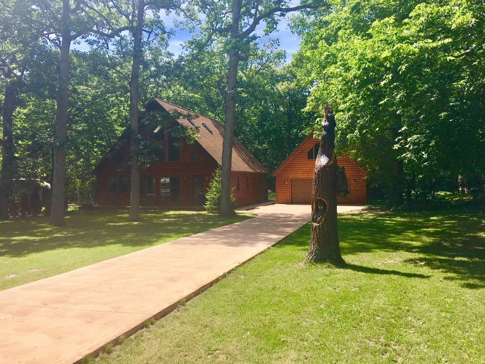 Log Cabin getaway!