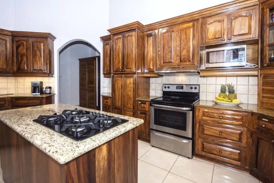 Kitchen (1)