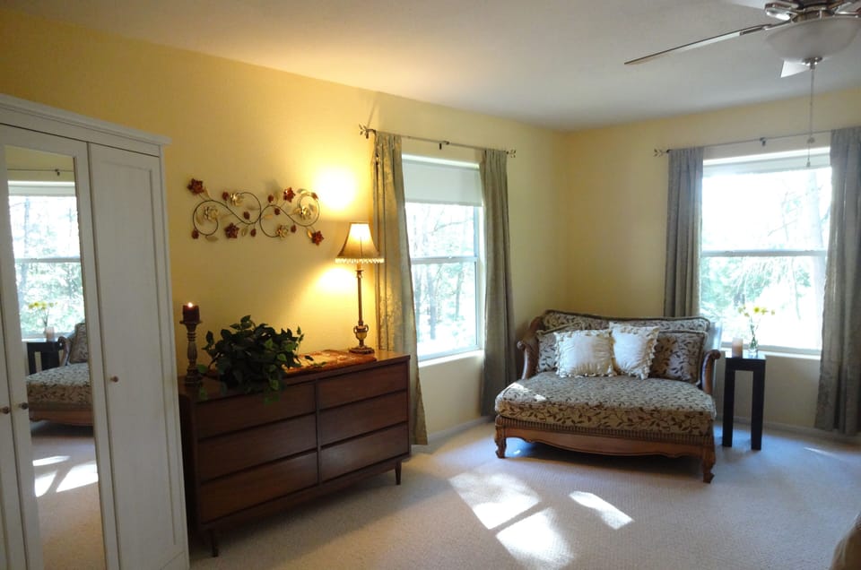 Master ensuite 1st floor.