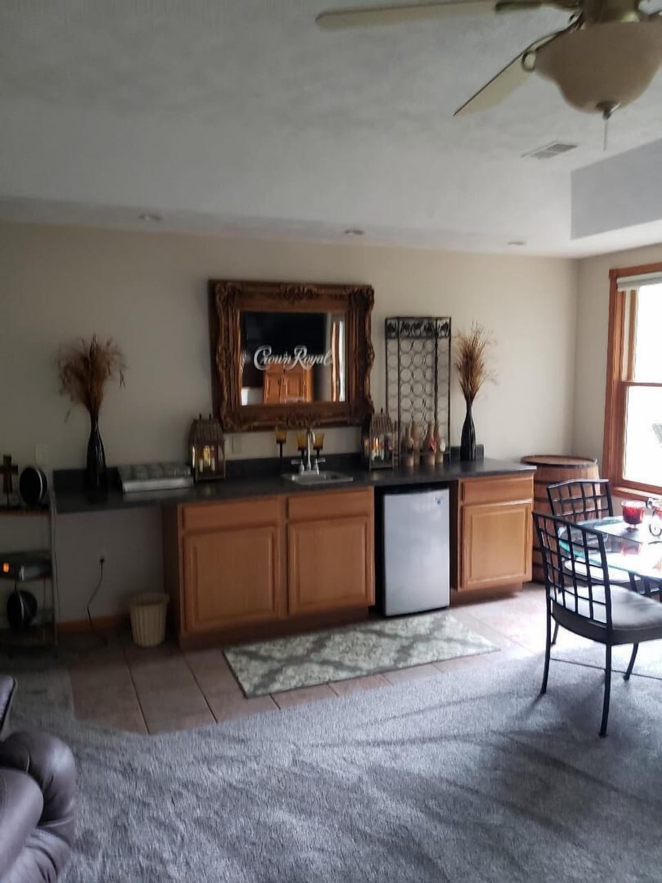 Lower level wet bar 