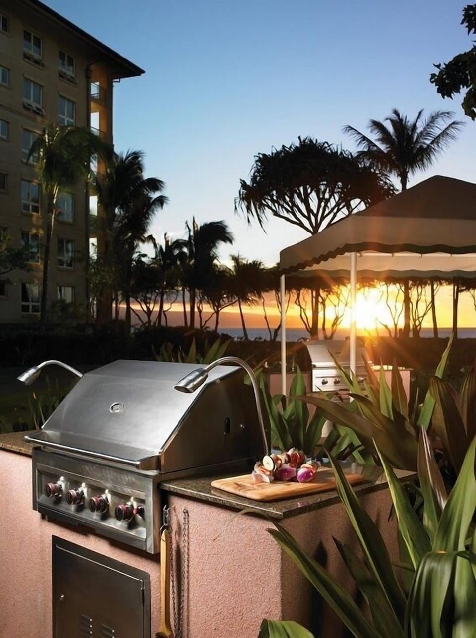 Outdoor barbecue grills.