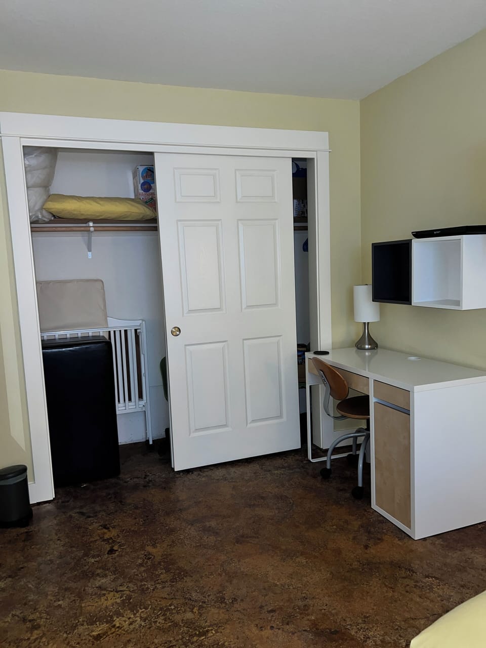 Unit 2: desk, closet, crib, portable cot, hangers