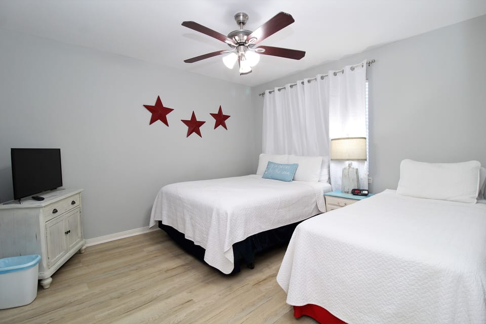 Bedroom #3 has a Queen plus a twin bed