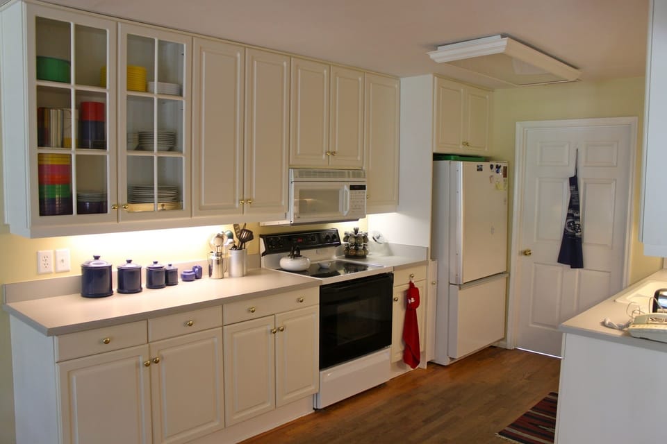 another Kitchen perspective