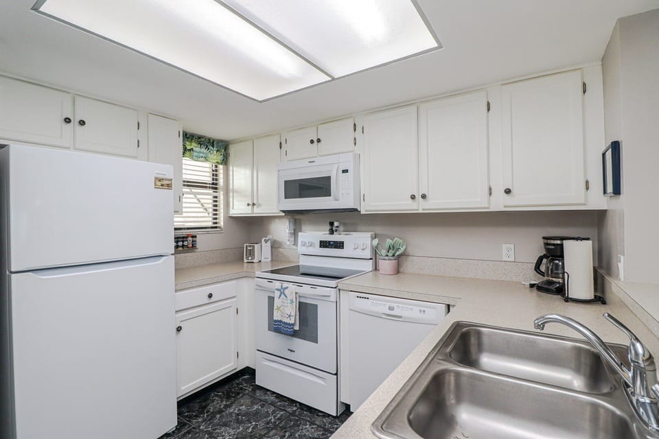 St. Augustine Beach Rentals Kitchen