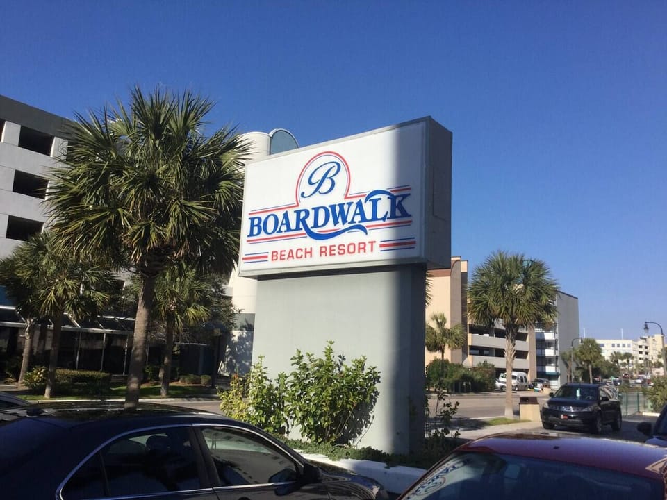 Welcome to Boardwalk Resort