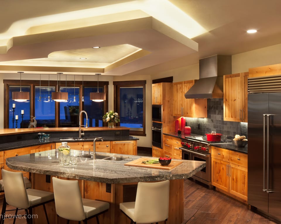 2 full size sinks, 2 disposals, 2 dishwashers, 2 1/2 ovens, 48" griddle