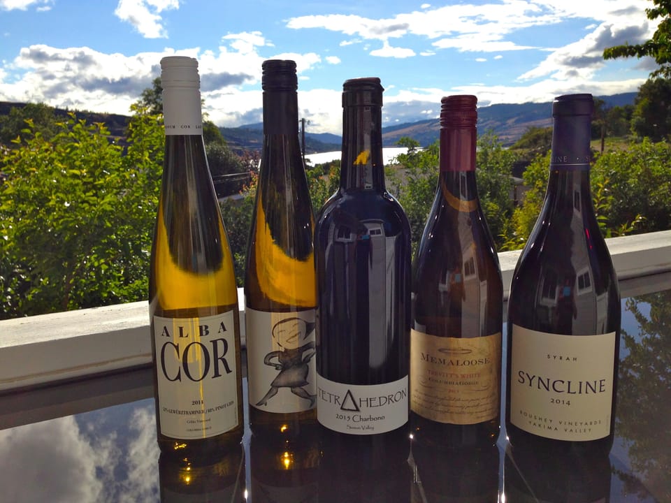 Local wineries, Tetrahedron & Memaloose are walking distance, all within 3 miles
