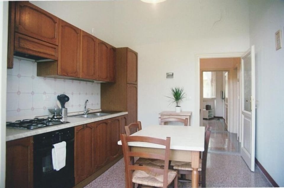 Another view of the kitchen