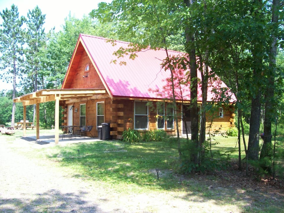 Red Roof Cabin