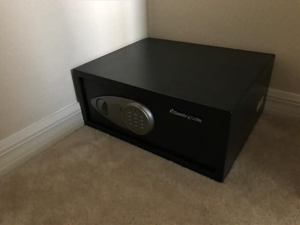 Safe Deposit for security personal items