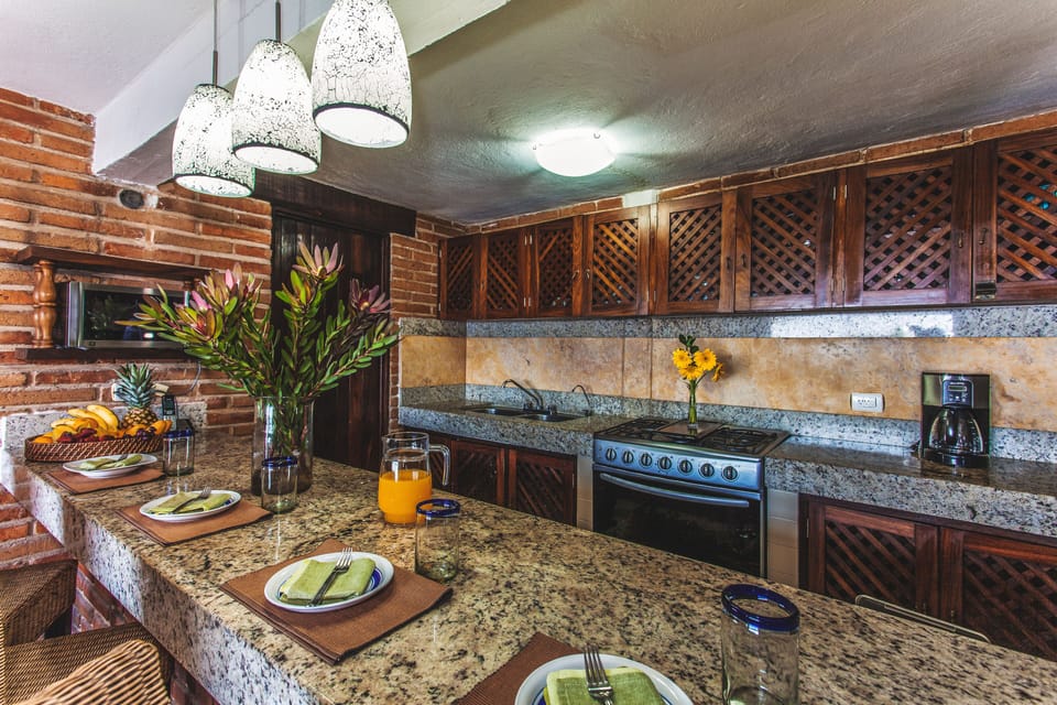 Fully equipped kitchen