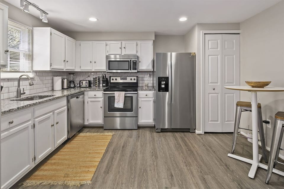 Spacious kitchen allows the family chef to easily maneuver