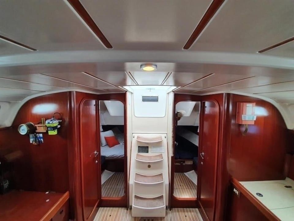 The stairs and the two crew cabins behind