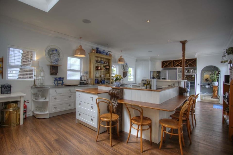 Sunny large kitchen