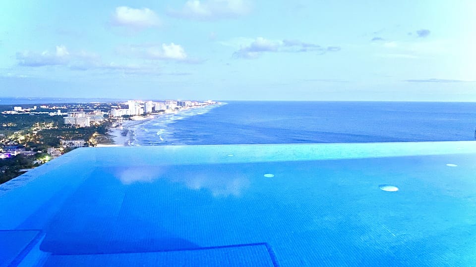 Private Infinity Pool