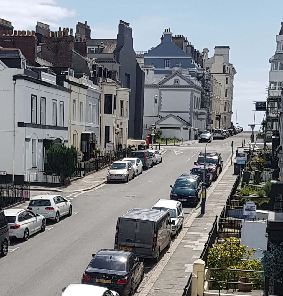 Elliot Street to the waterfront