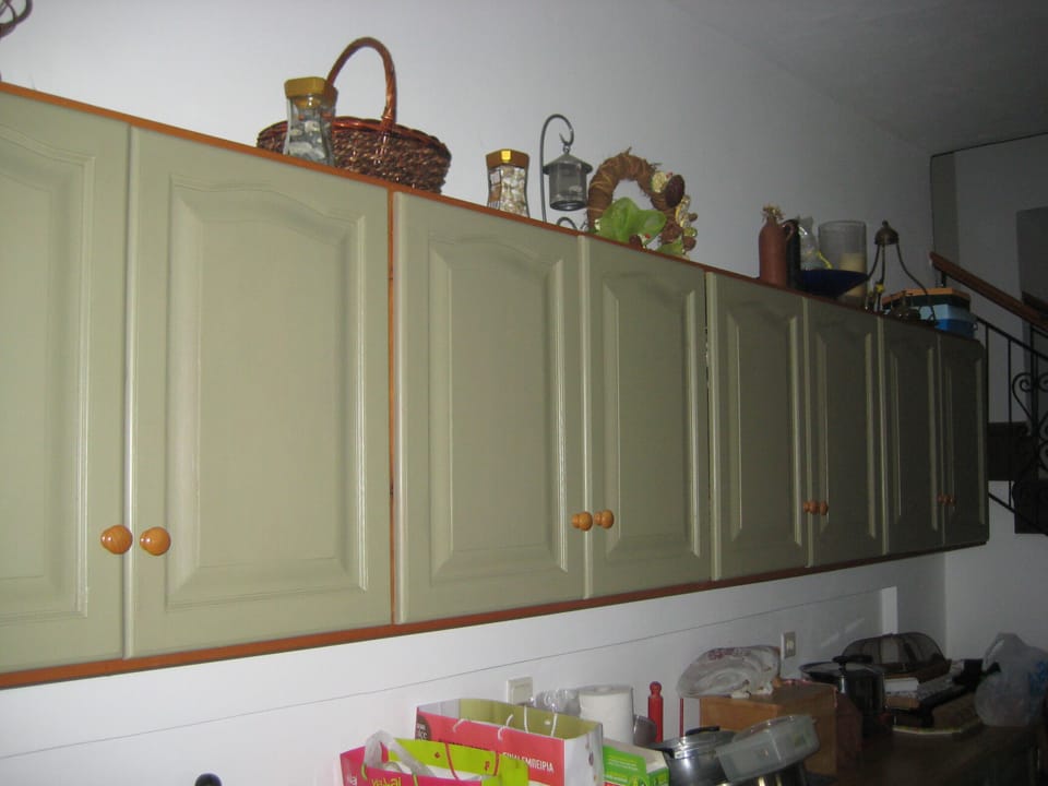 1-11 external view  & garden.
12-18 living area & kitchen
19-26 beds of the 5  b