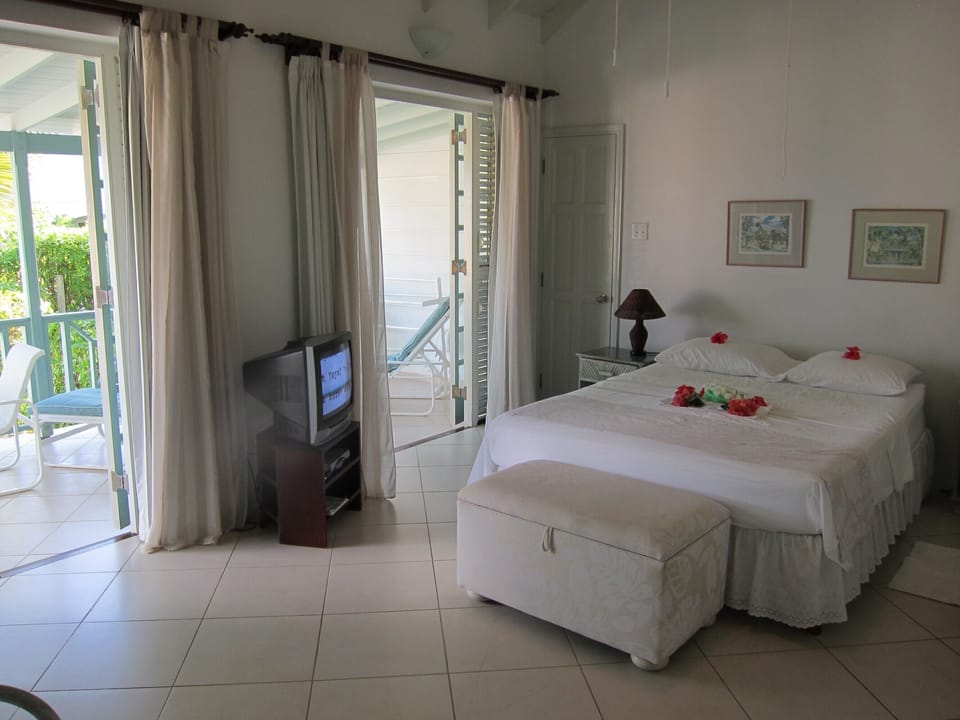 living / bedroom